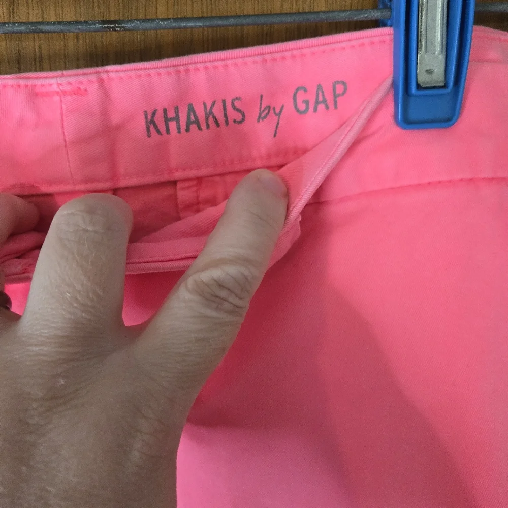 GAP Neon Pink Khakis - Picture 2 of 4